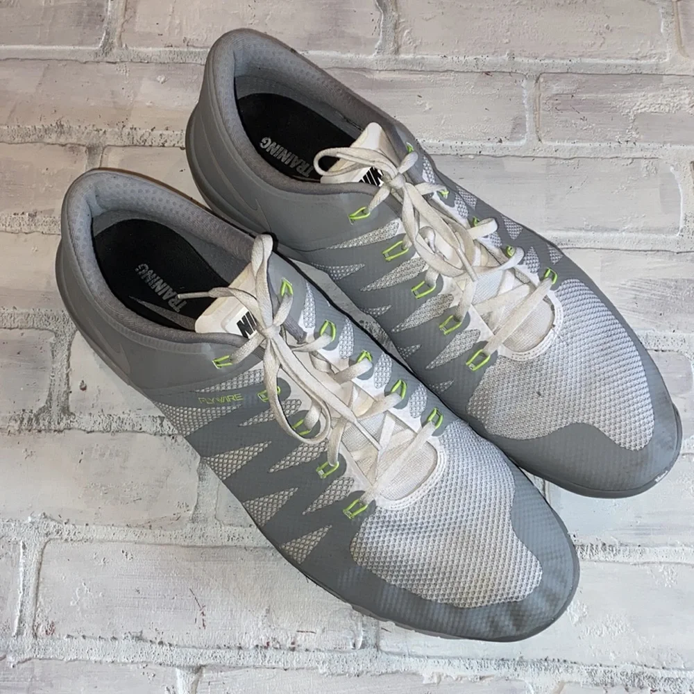 Nike Mens fly wire free 5.0 TR gray white trainers sneakers size 18